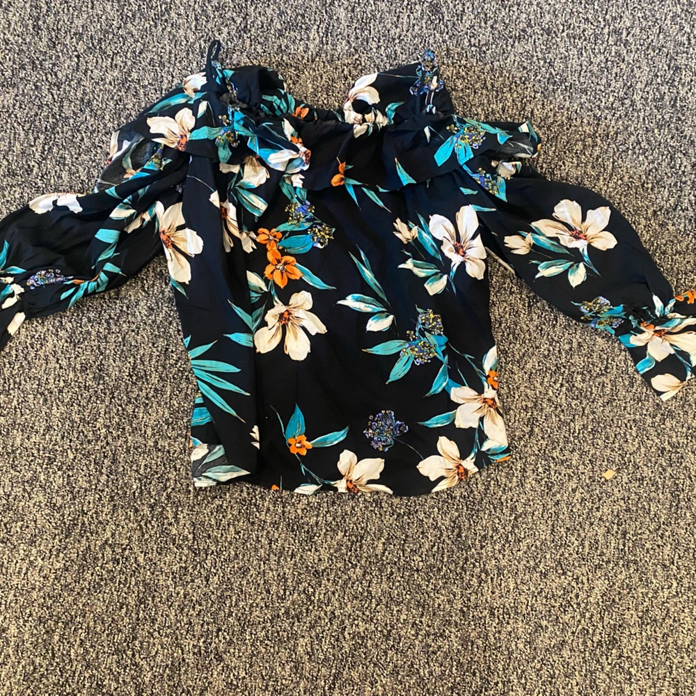 Karen Kane Shirt